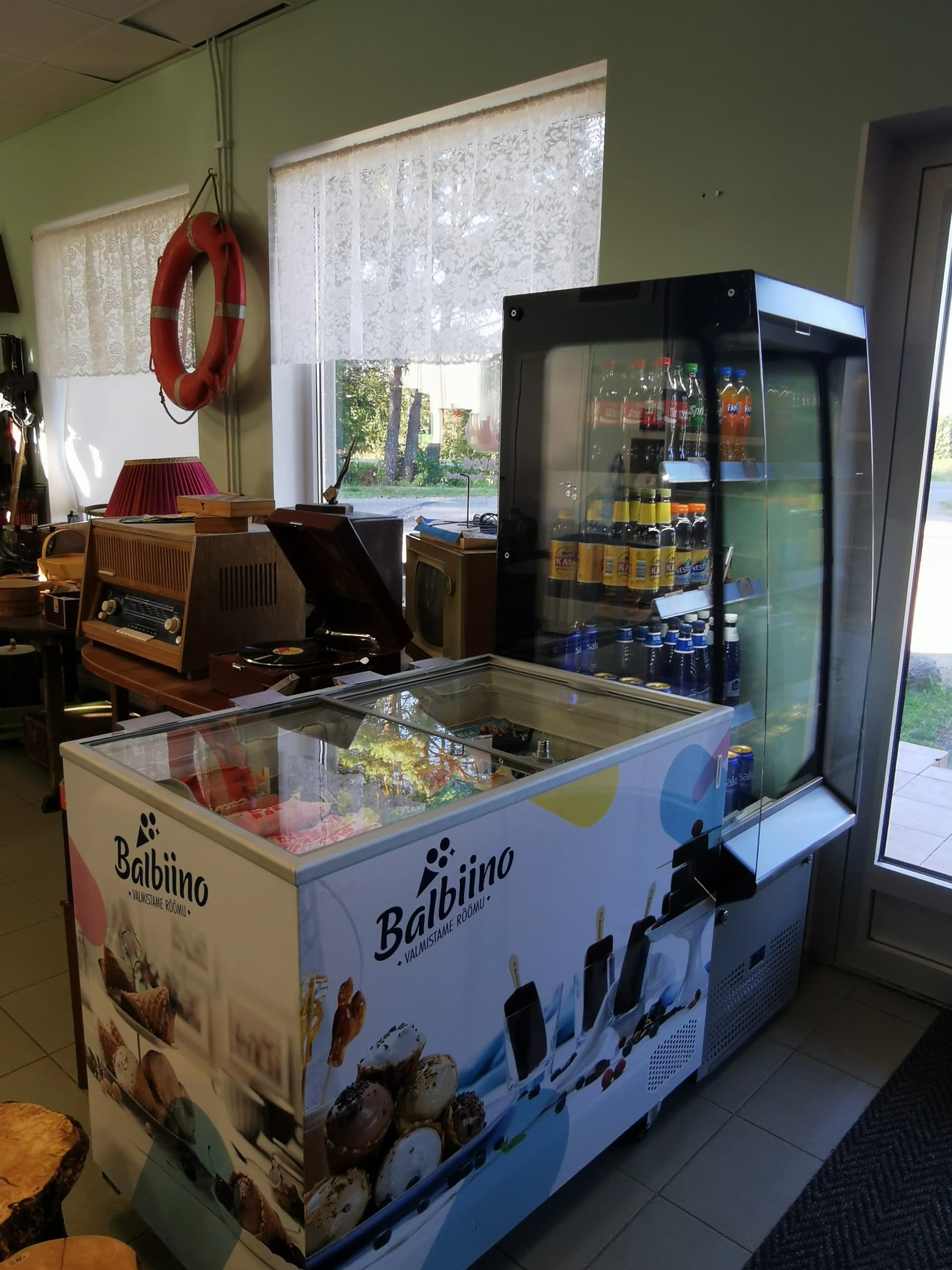 Jäätis ja joogid - Varakamber sisustuspood Jäätis ja joogid - Varakamber sisustuspood